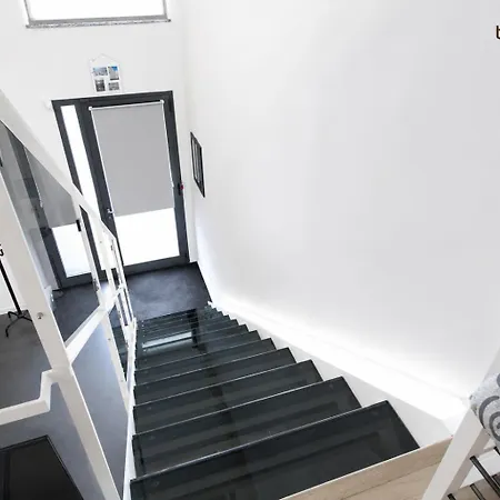 Bamboo Colico Loft Apartment *