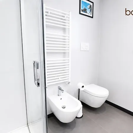 アパート Bamboo Colico Loft ミラノ